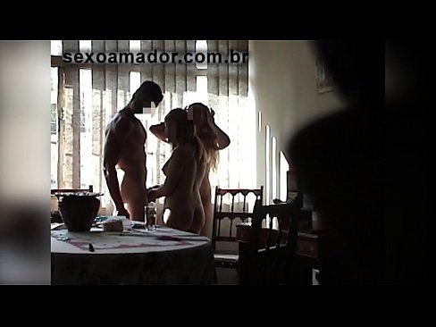 ❤️ Amigos sexuais convidam um homem gigante e uma ménage à trois com ele ️ Porno doméstico em porno pt-br.pornolymp.ru