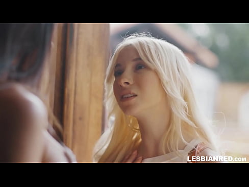 ❤️ A menina volta para casa alguns meses depois e acaba comendo a xoxota de sua madrasta ️ Porno doméstico em porno pt-br.pornolymp.ru