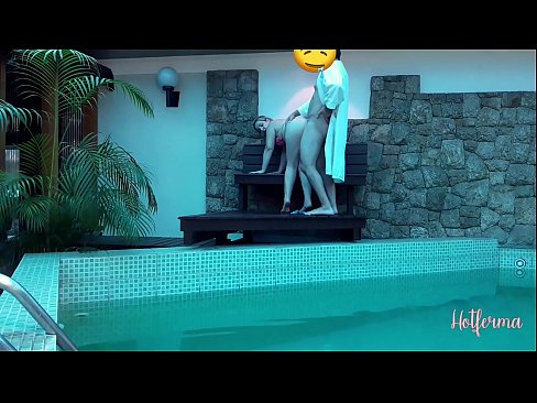 ❤️ Chefe convida empregada para a piscina, mas não conseguiu resistir a um ️ Porno doméstico em porno pt-br.pornolymp.ru